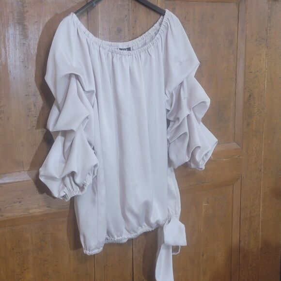 Womens MSK Nordstrom Rosy Beige Spanish Poet Style Blouse off the shoulder Puffs - Picture 7 of 11